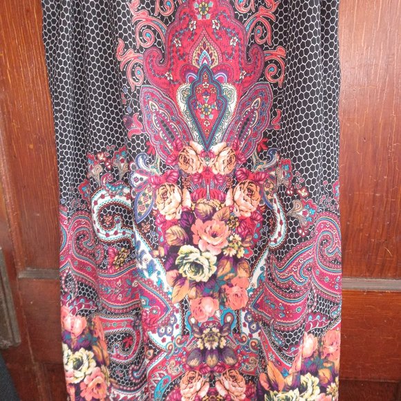 Indication Beautiful Patterned Sleeveless Dress Medium - Picture 2 of 3